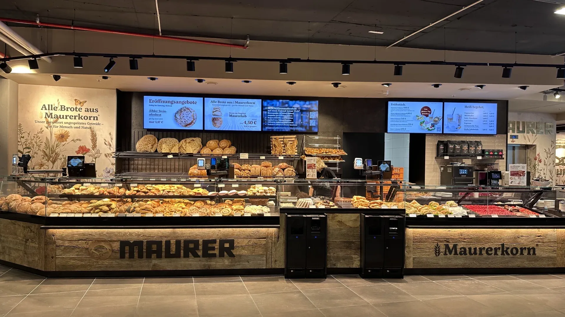 Blick in das Bäckerei-Café Waiblingen-Alter Postplatz