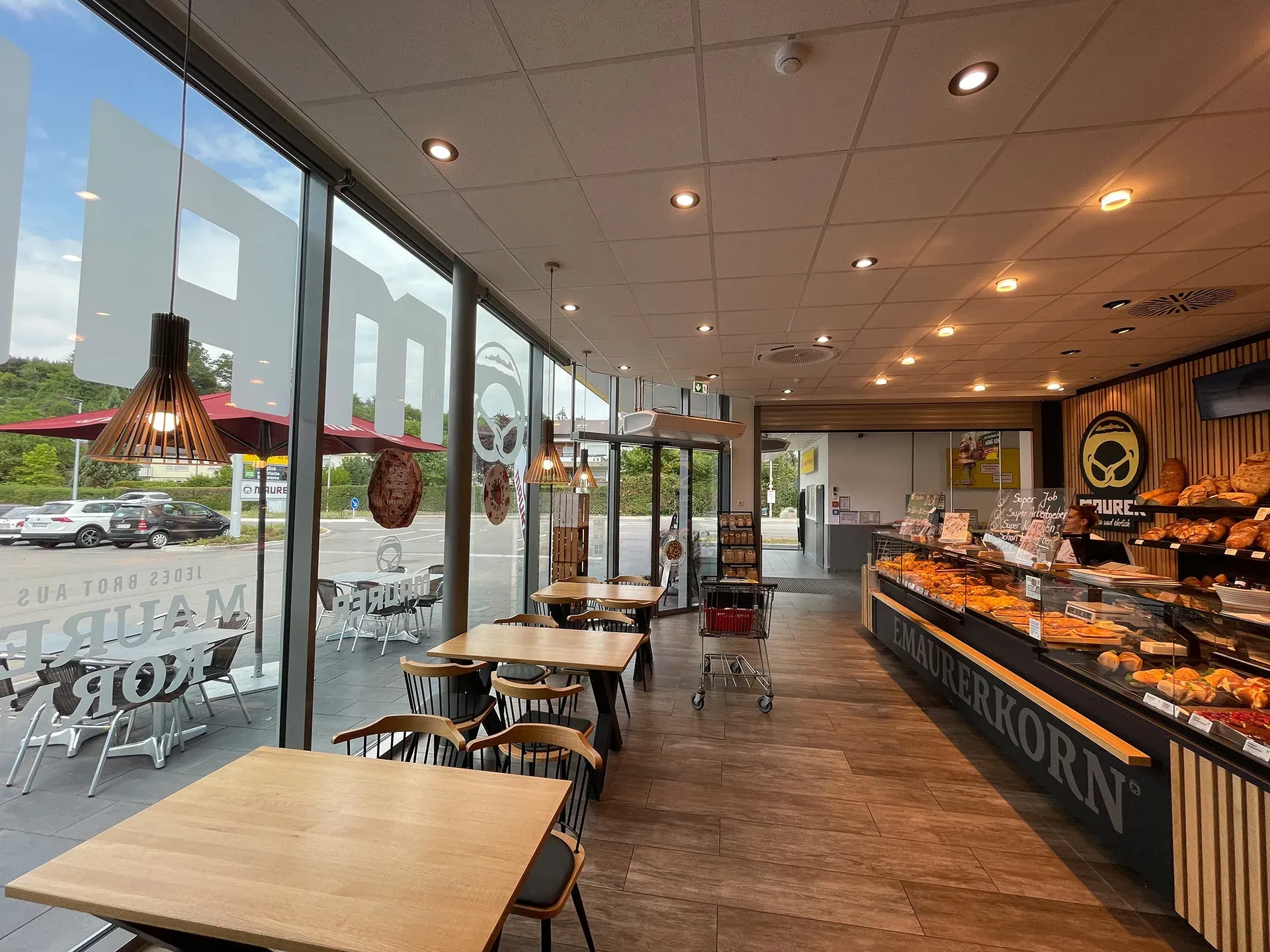 Blick in das Bäckerei-Café Berglen-Oppelsbohm